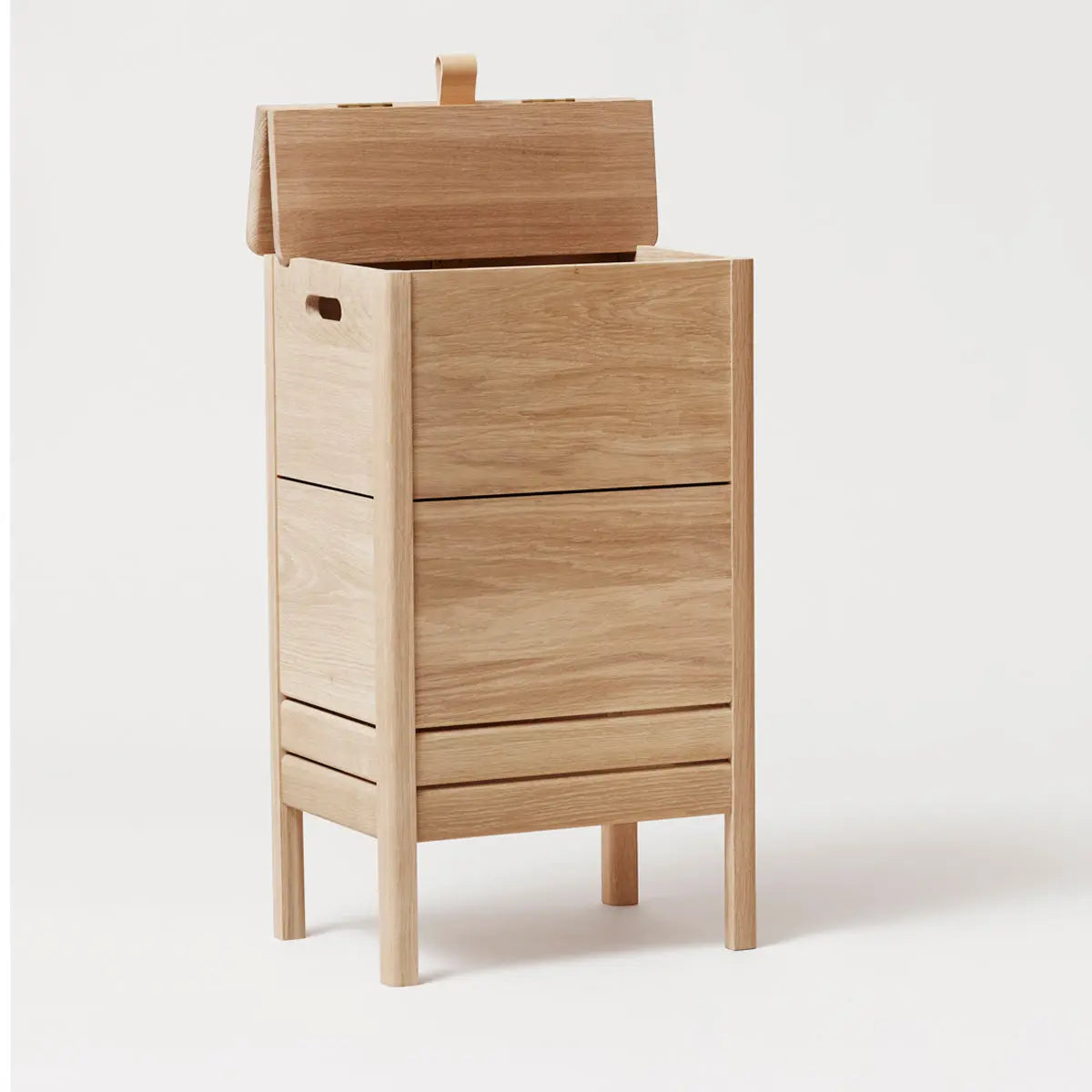 FORM & REFINE（フォームアンドリファイン） Foyer Coat Stand