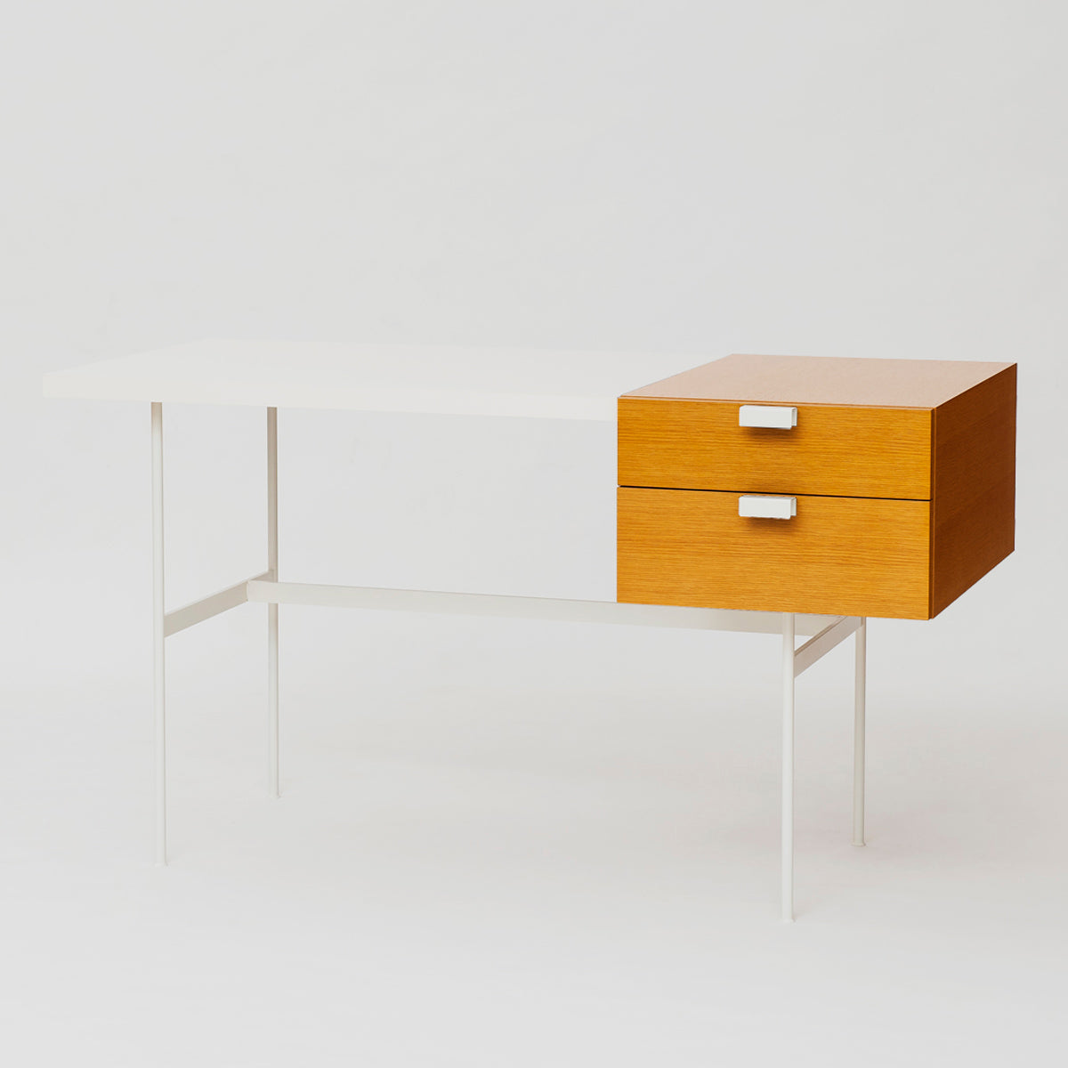 Pierre Paulin F031 Desk Oak White ピエール・ポラン フランスの