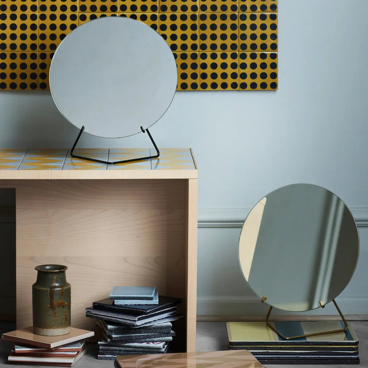 MOEBE / STANDING MIRROR-20cmφ(Brass) | www.hartwellspremium.com