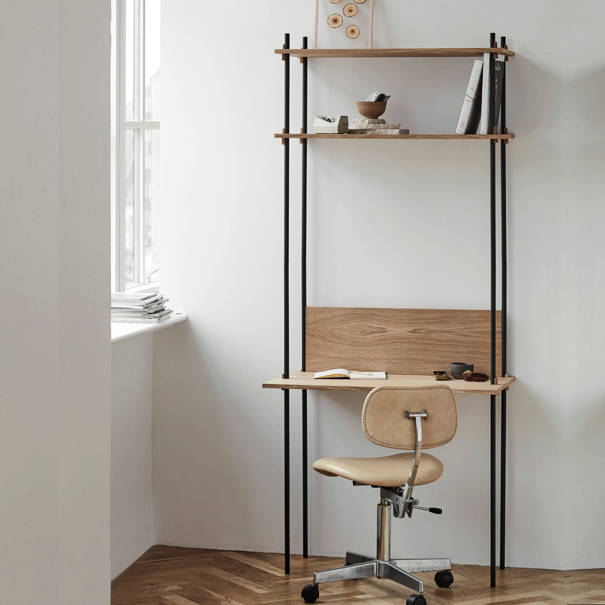 Shelving System Single H200 Desk  White-Smoke Oak