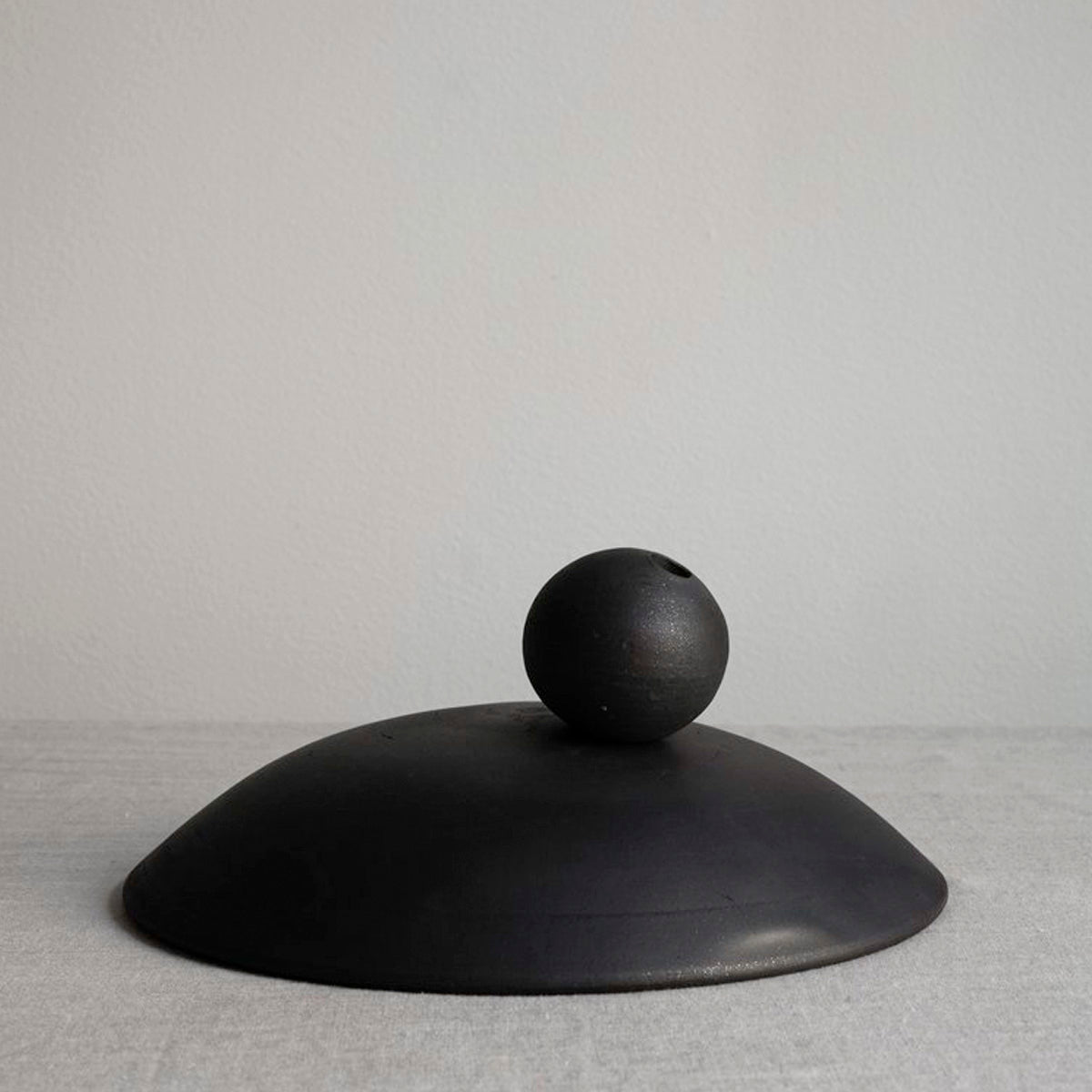 Origin Made Charred Vases Sphere  オブジェ  ポルトガル  花瓶　