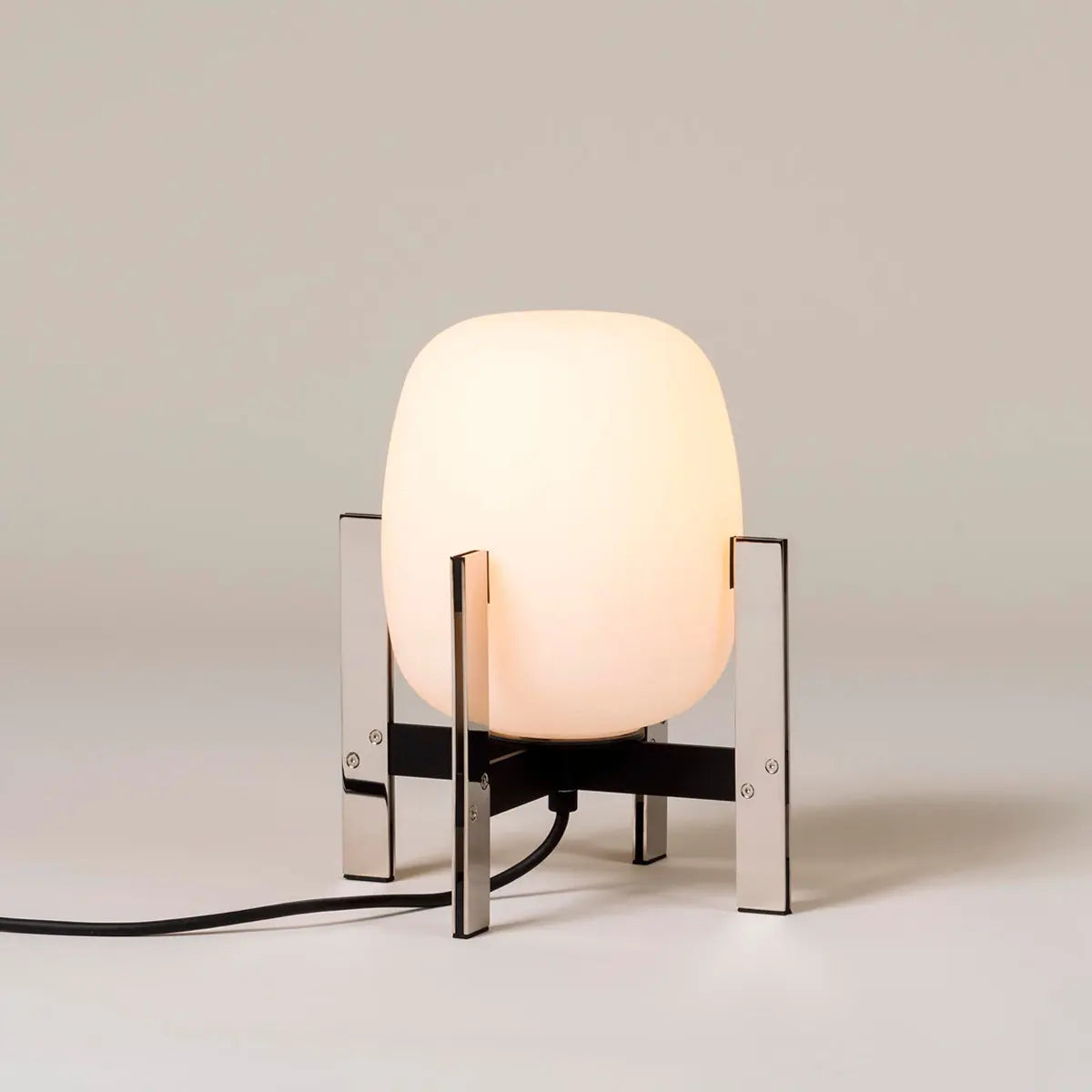 Santa&Cole Cestita Metalica Table lamp SANTA&COLE