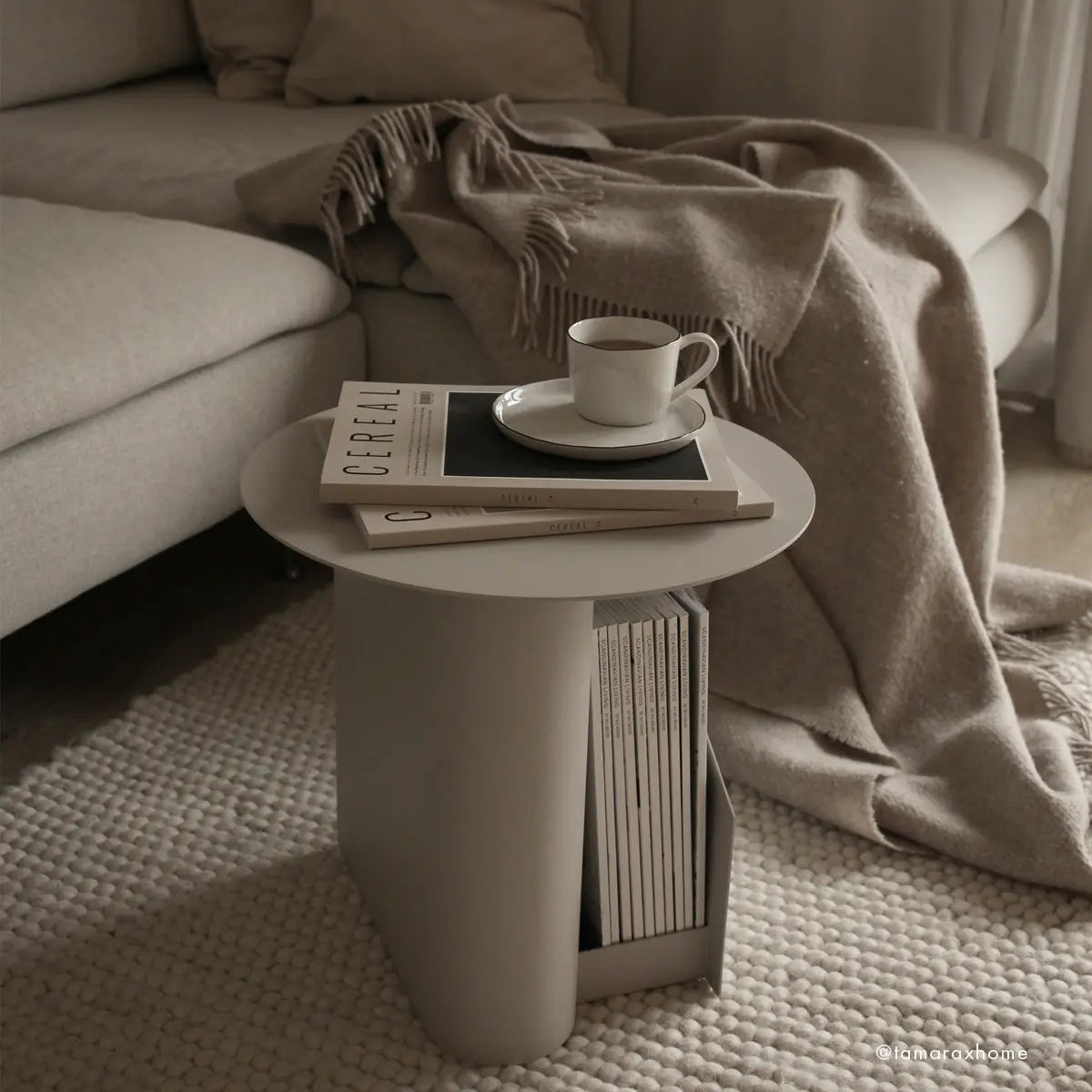 ウッド　Sentrum Side Table Warm Grey　WOUD