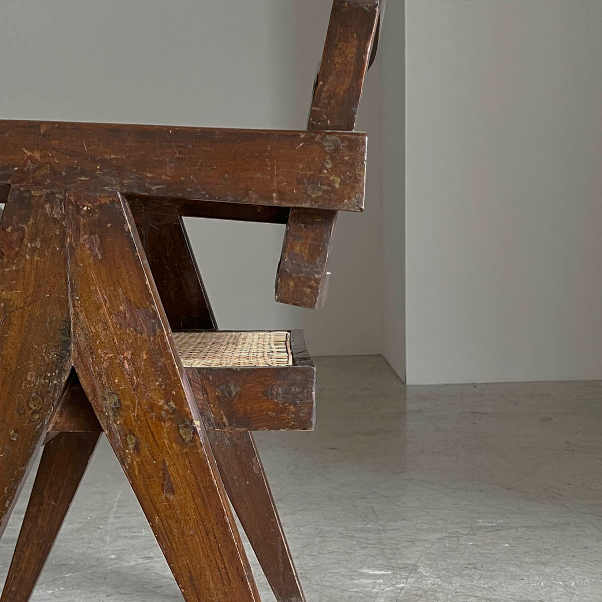 Pierre Jeanneret Floating Back Chair Vintage フローティング Pierre Jeanneret Floating Back Chair Vintage フローティング